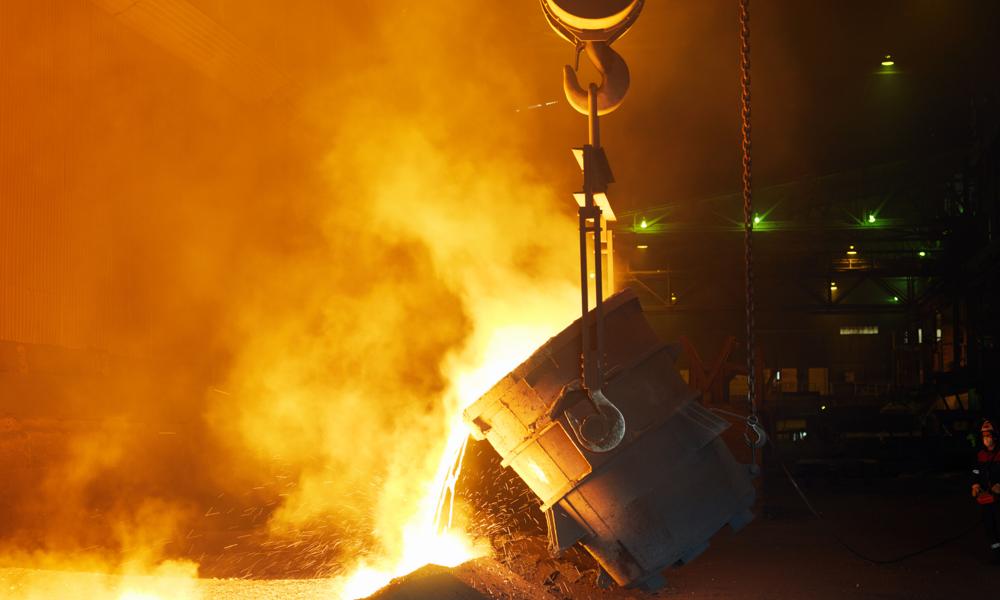 Mer miljøvennlig smelteprosess: Fra smelteprosessen hos Wacker Chemicals Norway på Kyrksæterøra. Denne prosessen skal nå bli mer miljøvennlig. Mer miljøvennlig smelteprosess: Fra smelteprosessen hos Wacker Chemicals Norway på Kyrksæterøra. Denne prosessen skal nå bli mer miljøvennlig.