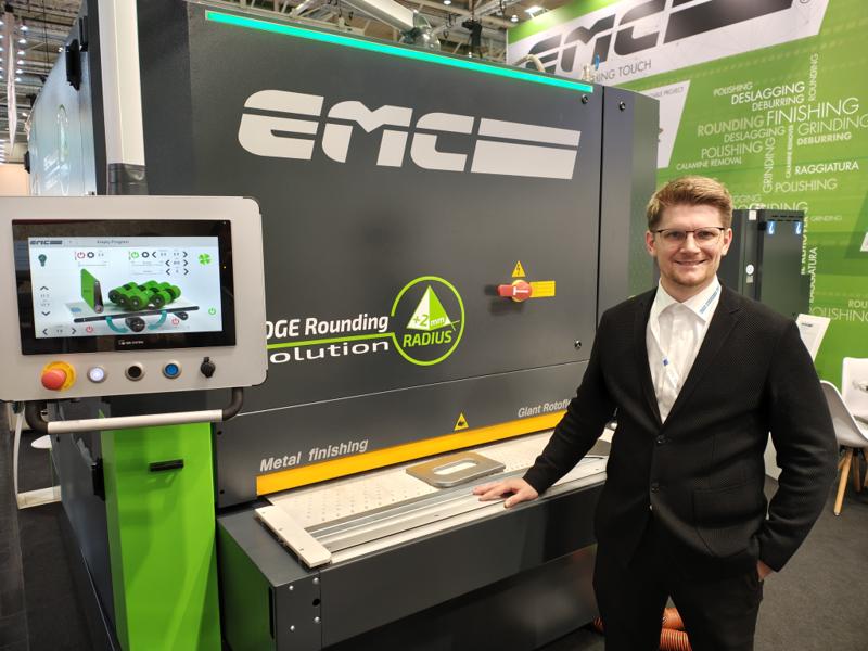 Daglig leder i LTS Maskin AS, Ruben Solberg, viser frem avgrademaskiner fra italienske EMC. Daglig leder i LTS Maskin AS, Ruben Solberg, viser frem avgrademaskiner fra italienske EMC.