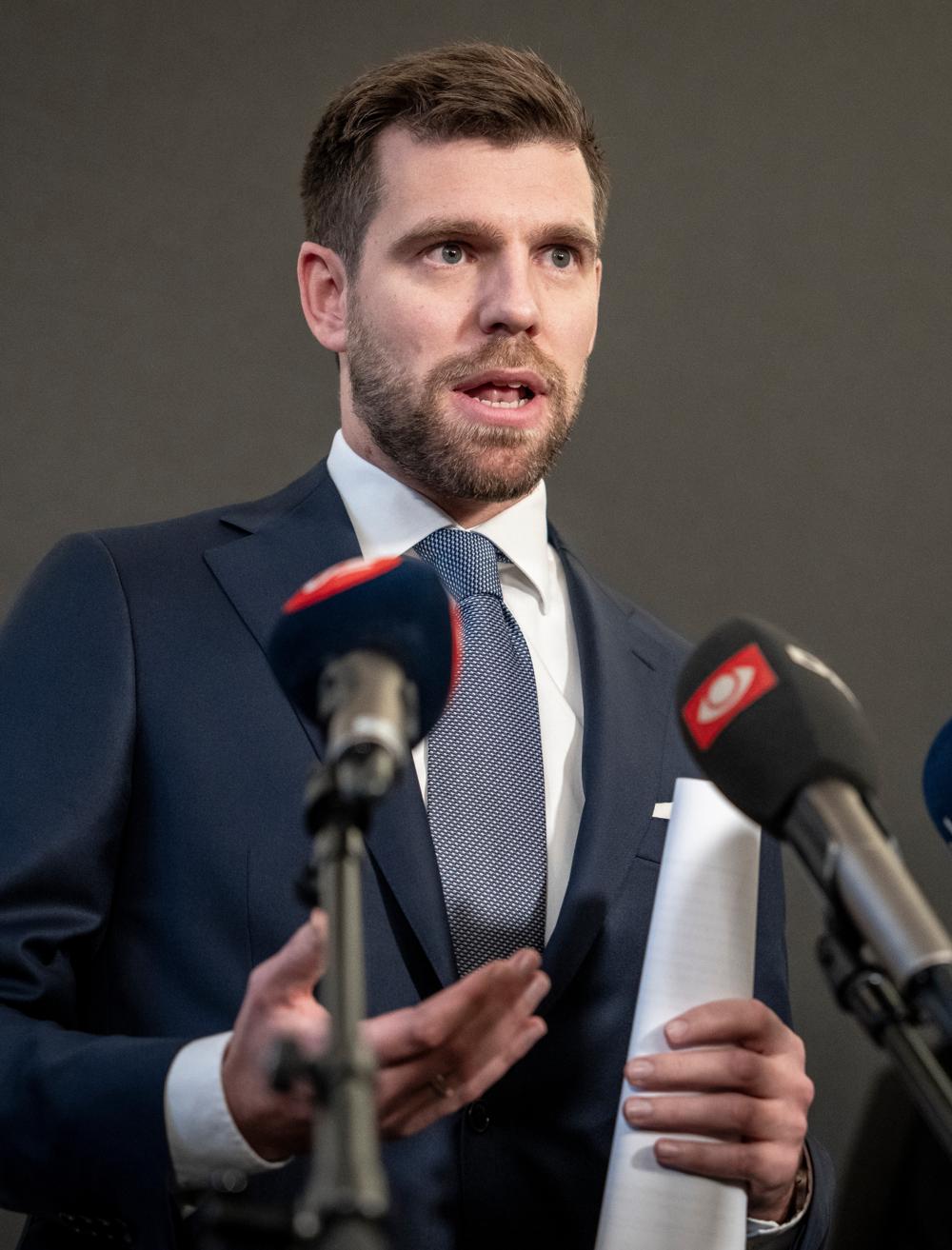 Morten Dahlin (V) er minister for byer og landdistrikter, kirkeminister og minister for nordisk samarbejde og stod i spidsen for aftalen om den nye planlov, der blev indgået den 10. oktober 2024. Morten Dahlin (V) er minister for byer og landdistrikter, kirkeminister og minister for nordisk samarbejde og stod i spidsen for aftalen om den nye planlov, der blev indgået den 10. oktober 2024.