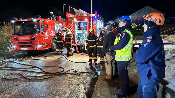 House with asbestos roof completely burnt down: Dog missing House with asbestos roof completely burnt down: Dog missing