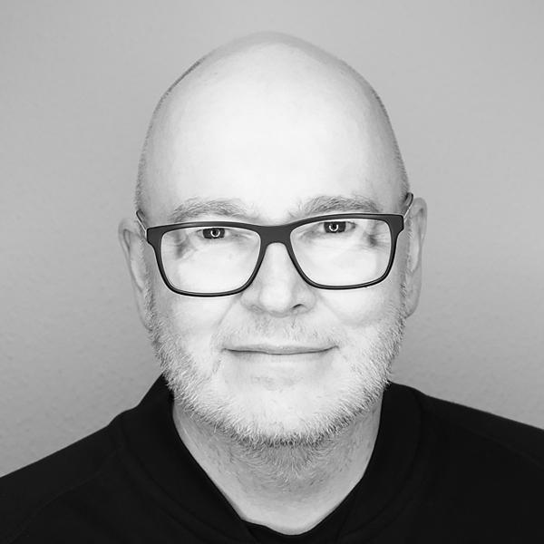 CloudX er en samlende løsning for arkitekter, som med et community om den teknologiske løsning får indgangen til det datacenter, der understøtter en moderne tilgang til IT-løsninger og -sikkerhed. IT-forretningskonsulent i Cadesign base, Kenn Weinreich. CloudX er en samlende løsning for arkitekter, som med et community om den teknologiske løsning får indgangen til det datacenter, der understøtter en moderne tilgang til IT-løsninger og -sikkerhed. IT-forretningskonsulent i Cadesign base, Kenn Weinreich.