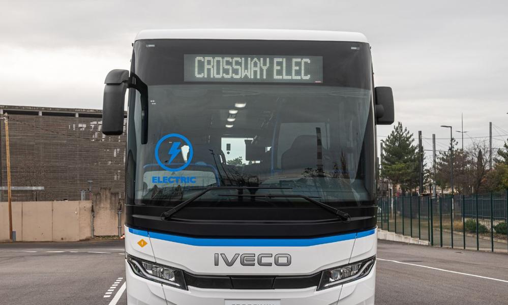 Bussen finns i två länger, 12 och 13 meter. Bussen finns i två länger, 12 och 13 meter.
