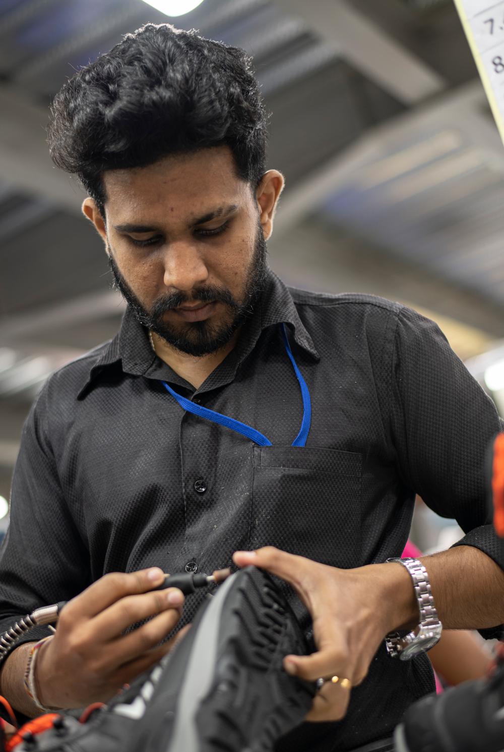 Skofabriken på Sri Lanka har varit en lyckad satsning för Blåkläder. Skofabriken på Sri Lanka har varit en lyckad satsning för Blåkläder.
