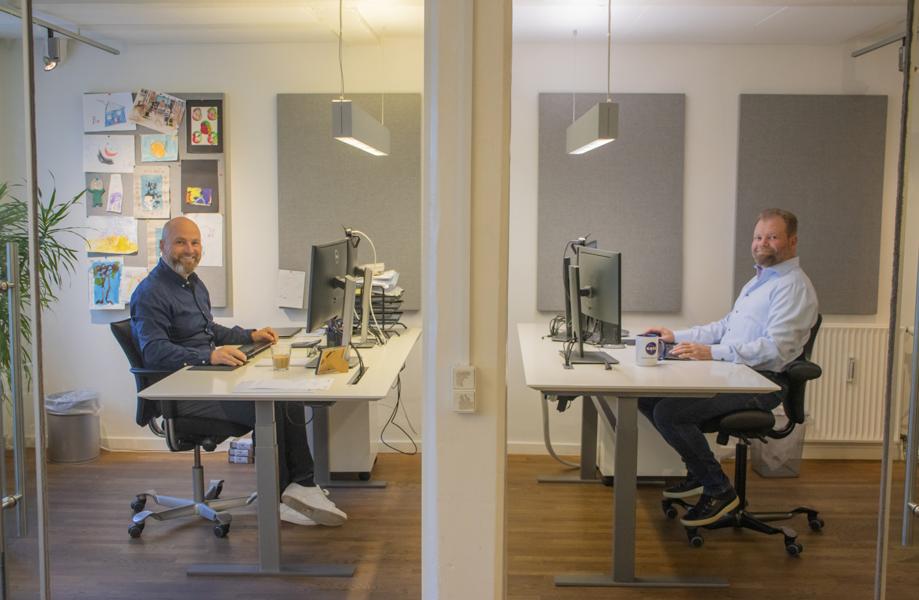 Cadesign base har mere end 30 års erfaring i IT-løsninger til arkitekter og ingeniører og tilbyder Helpdesk hvor alle har kendskab til branchen og behovet for store programmer og datamængder. Cadesign base har mere end 30 års erfaring i IT-løsninger til arkitekter og ingeniører og tilbyder Helpdesk hvor alle har kendskab til branchen og behovet for store programmer og datamængder.