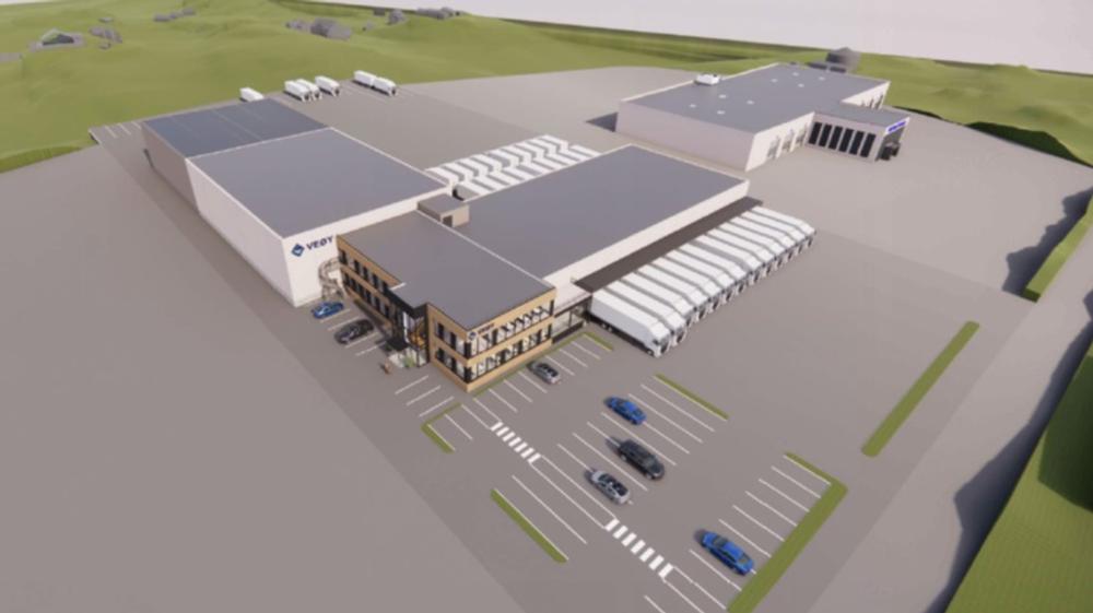 Den nye logistikkterminalen til Veøy Møre skal etter planen stå ferdig 1. mai 2025. Bygget blir på 4.385 kvadratmeter fordelt på kontor, omlastingsterminal, lager og overbygd utelager. Tomten er på 16.800 kvadratmeter. Den nye logistikkterminalen til Veøy Møre skal etter planen stå ferdig 1. mai 2025. Bygget blir på 4.385 kvadratmeter fordelt på kontor, omlastingsterminal, lager og overbygd utelager. Tomten er på 16.800 kvadratmeter.