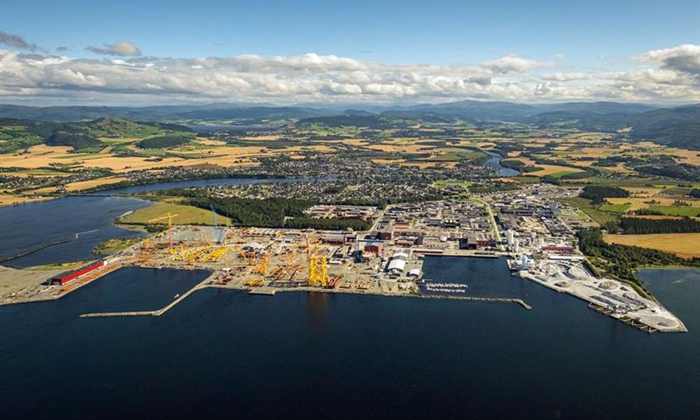 Stort og viktig verft: Aker Solutions' verft i Verdal er stort og sysselsetter 1000 personer. Stort og viktig verft: Aker Solutions' verft i Verdal er stort og sysselsetter 1000 personer.