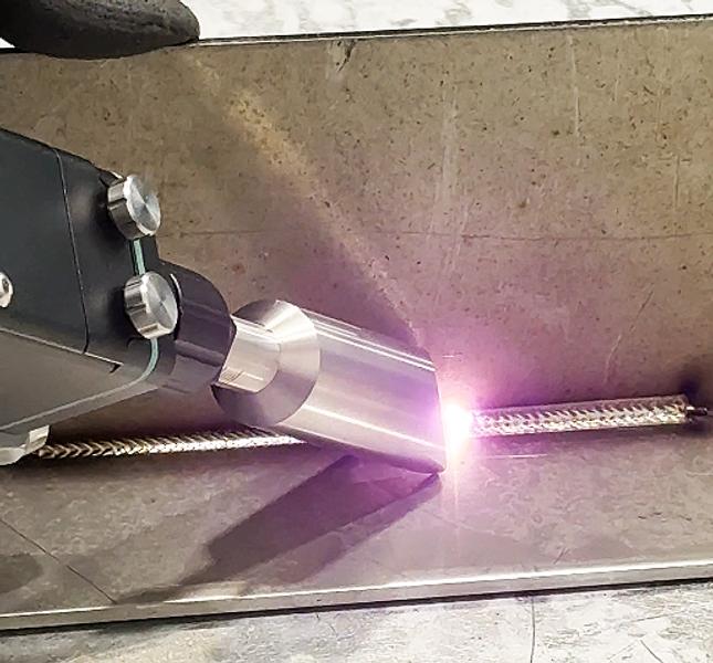 Søm-rensing med laser. Søm-rensing med laser.