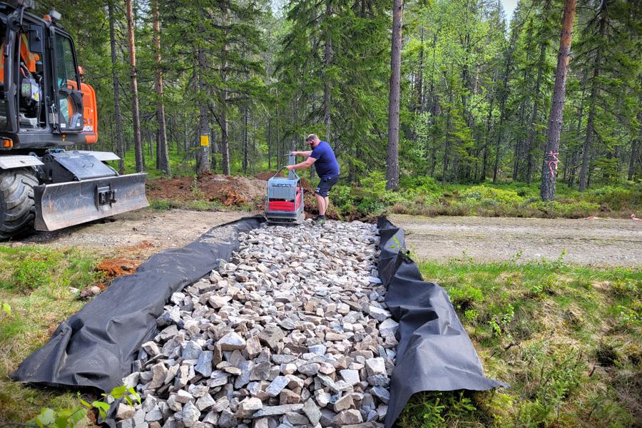 I Kopparfors skogar testades stenmadrasser, som skulle förbättra dräneringen. I Kopparfors skogar testades stenmadrasser, som skulle förbättra dräneringen.