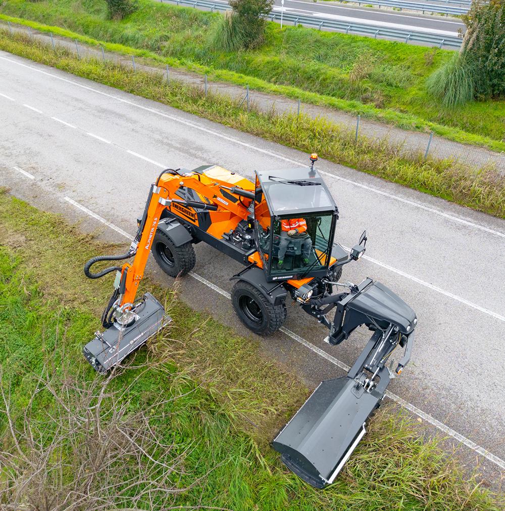 Den blot 8 tons tunge Alphetta er lillebror til Energreen Alpha, som vejer 14 tons. Men kan udrustes til stort set samme funktioner som den større maskine. Den blot 8 tons tunge Alphetta er lillebror til Energreen Alpha, som vejer 14 tons. Men kan udrustes til stort set samme funktioner som den større maskine.
