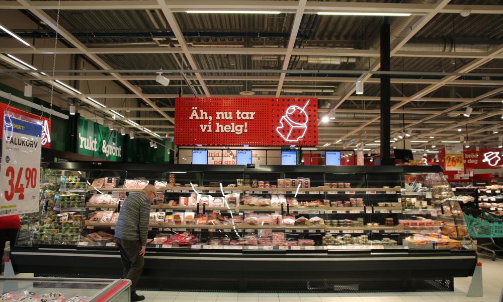Deli- och tapassortimentet får en mer framträdande plats i Willys 5.0. Här i Willys Kungsbacka Södercity. Deli- och tapassortimentet får en mer framträdande plats i Willys 5.0. Här i Willys Kungsbacka Södercity.