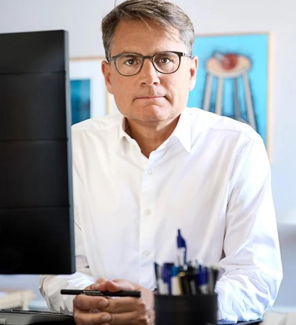 - Aftalen er langt fra, hvad vi havde drømt om, siger Brian Mikkelsen, adm. direktør i Dansk Erhverv. - Aftalen er langt fra, hvad vi havde drømt om, siger Brian Mikkelsen, adm. direktør i Dansk Erhverv.