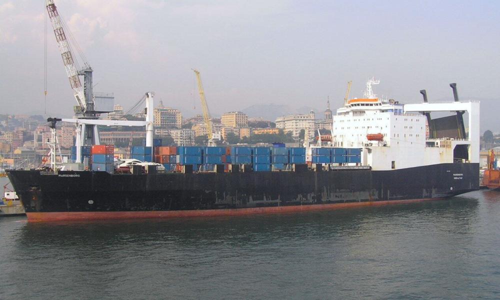 Marienborg ex Bullaren. Her i Genoa i 2006. Bygget på Götaverken 1979. 27.980 TDV. Marienborg ex Bullaren. Her i Genoa i 2006. Bygget på Götaverken 1979. 27.980 TDV.