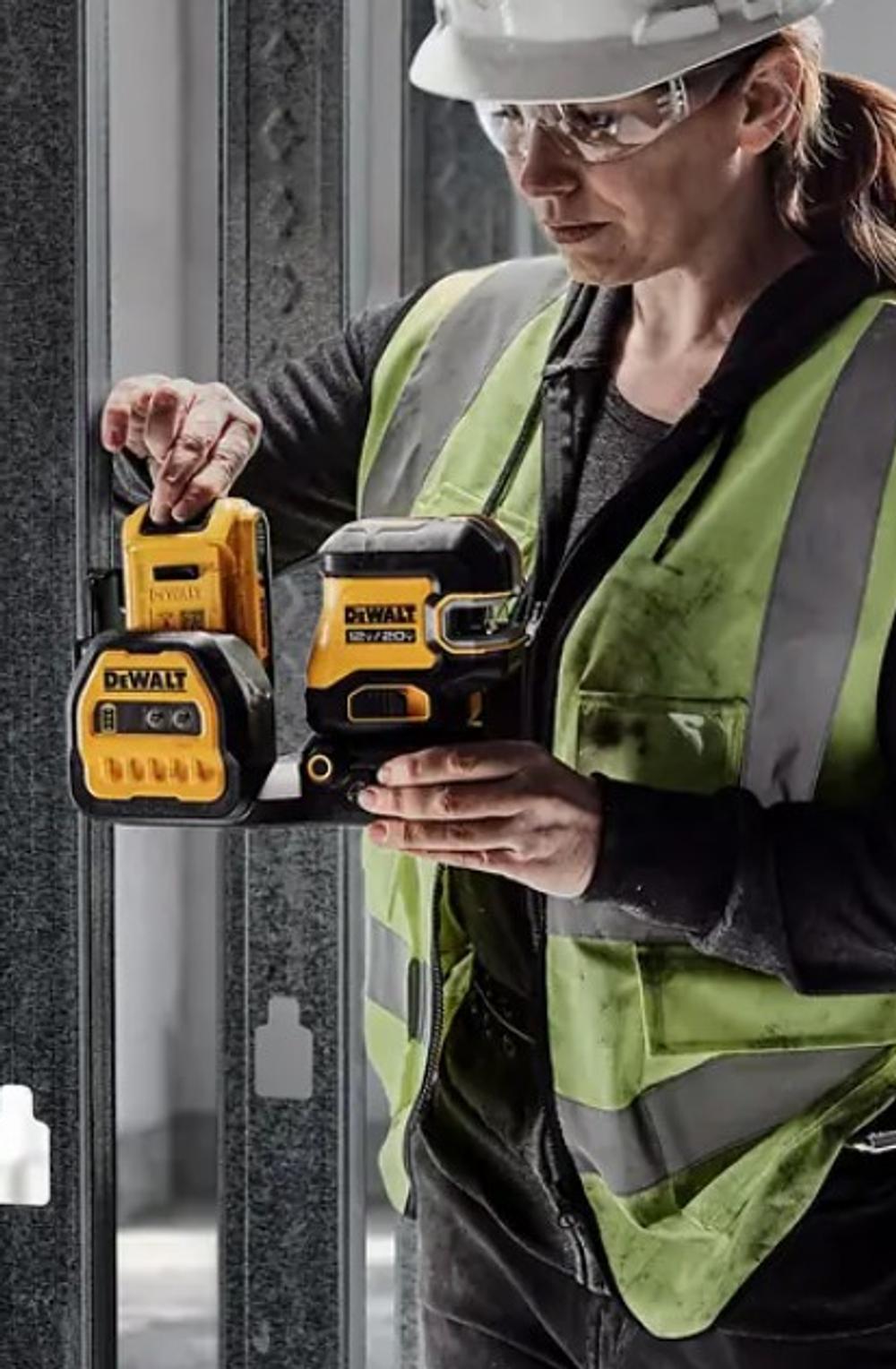 Dert er blandt andet håndværktøj som dette, som Stanley Black & Decker sælger i Danmark og de andre nordiske lande. Dert er blandt andet håndværktøj som dette, som Stanley Black & Decker sælger i Danmark og de andre nordiske lande.