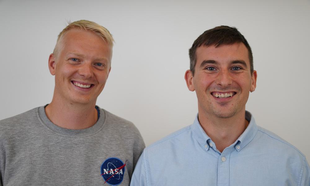 August Mader (tv) og Troels Andreasen står bag virksomheden AirPlate, der holder til i Odense. August Mader (tv) og Troels Andreasen står bag virksomheden AirPlate, der holder til i Odense.