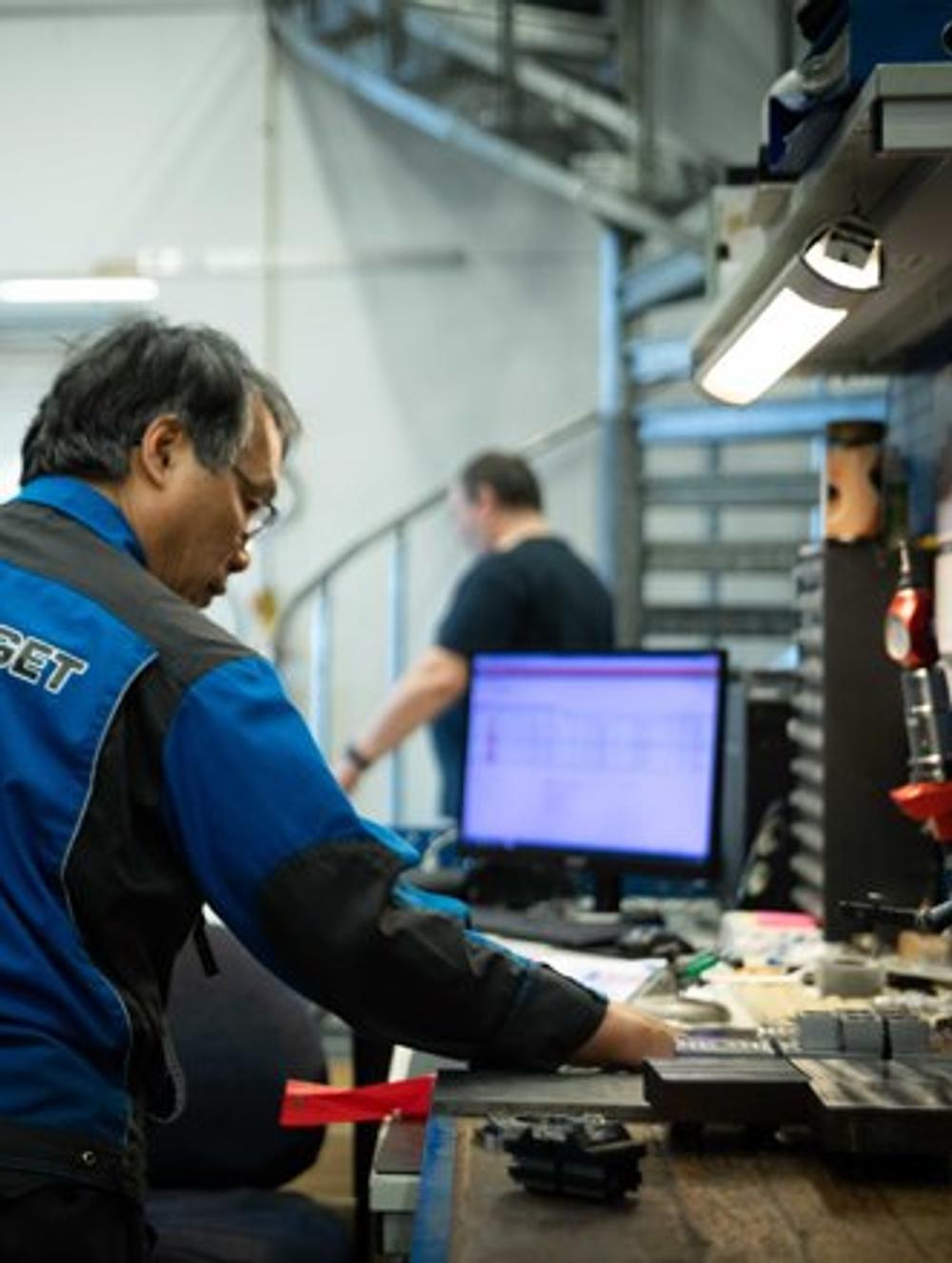 Gode tider: Westcontrol Berget er en av bedriftene som leverer til Kongsberg Gruppen. Det har ført til at bedriften er blitt den største private på Notodden. Gode tider: Westcontrol Berget er en av bedriftene som leverer til Kongsberg Gruppen. Det har ført til at bedriften er blitt den største private på Notodden.