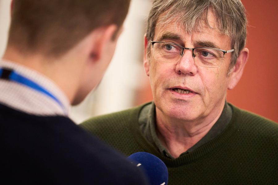 Enhedslistens energiordfører Søren Egge Rasmussen vil have klima-, energi- og forsyningsminister Lars Aagaard i tale om regeringens varmeaftale fra 2022. Enhedslistens energiordfører Søren Egge Rasmussen vil have klima-, energi- og forsyningsminister Lars Aagaard i tale om regeringens varmeaftale fra 2022.