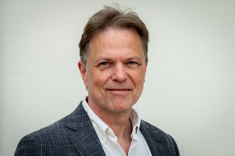 Michael Kirkeby er partner i Kontekst Kommunikation og fast klummeskribent på Energy Supply. Han skriver om ESG og Bæredygtighed. Michael Kirkeby er partner i Kontekst Kommunikation og fast klummeskribent på Energy Supply. Han skriver om ESG og Bæredygtighed.