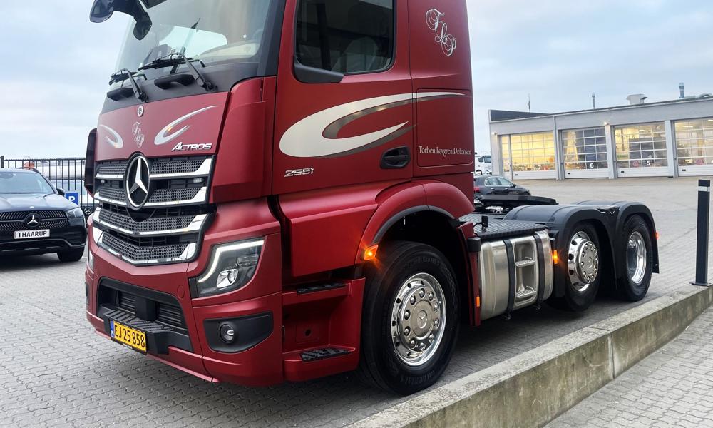 Actros 2551 til Torben Løvgren. Actros 2551 til Torben Løvgren.
