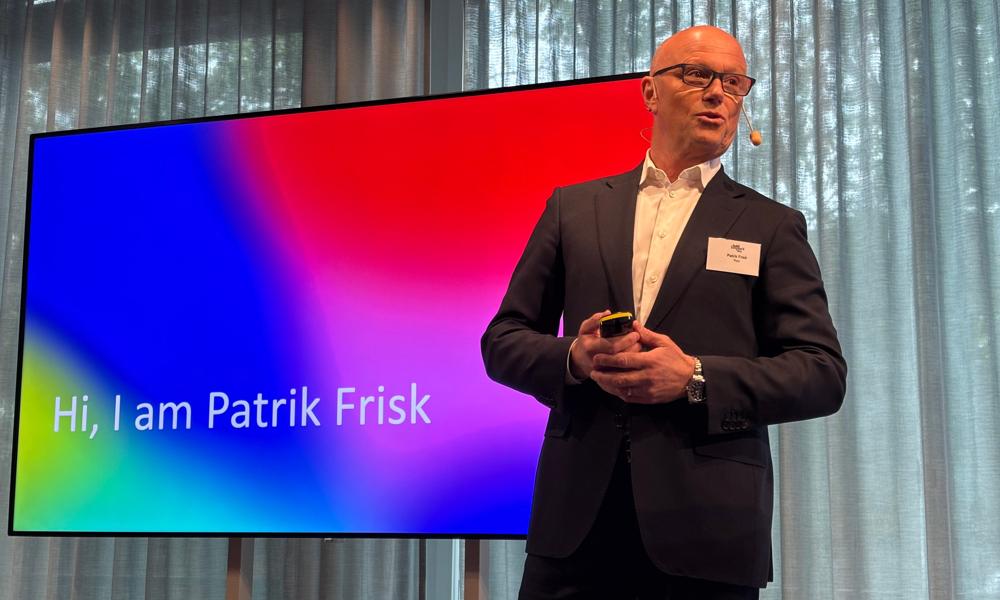 Patrik Frisk, vd på Reju, lyfte frågan om det växande textilavfallet, men ingöt även hopp om framtiden. Patrik Frisk, vd på Reju, lyfte frågan om det växande textilavfallet, men ingöt även hopp om framtiden.