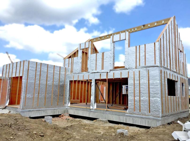 Constructias produkter produceres i Frankring af en kombination af fiberglas og aluminium, hvor der anvendes op til 85% genbrugsmaterialer. Constructias produkter produceres i Frankring af en kombination af fiberglas og aluminium, hvor der anvendes op til 85% genbrugsmaterialer.