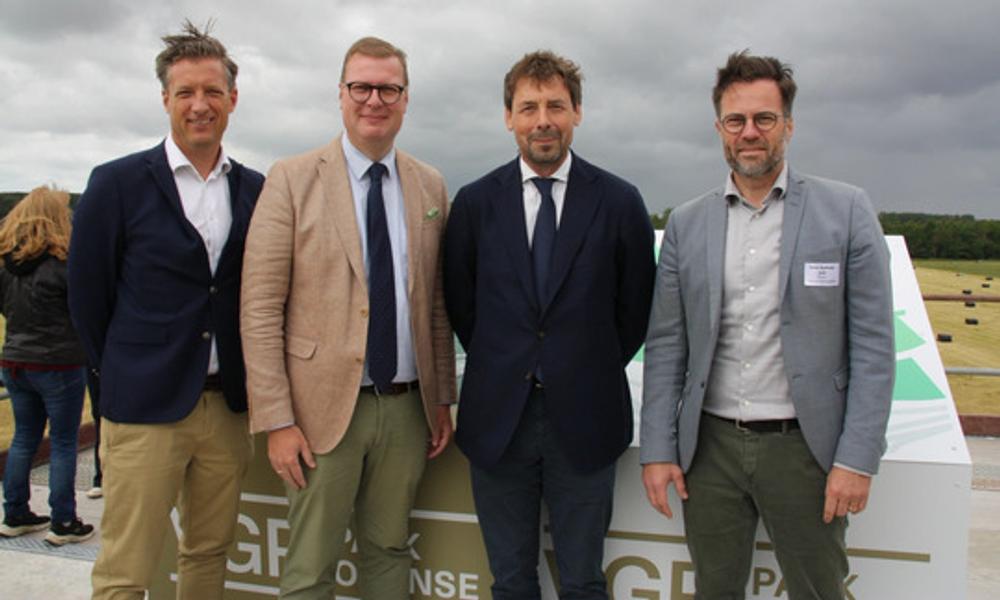 Fra venstre Kristoffer Stimpel, country manager, VGP Denmark, rådmand Søren Windell, Jan van Geet, CEO og grundlægger, VGP NV og borgmester Peter Rahbæk Juel Fra venstre Kristoffer Stimpel, country manager, VGP Denmark, rådmand Søren Windell, Jan van Geet, CEO og grundlægger, VGP NV og borgmester Peter Rahbæk Juel