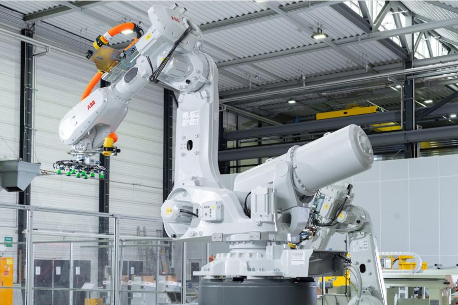 IRB 6750S högpresterande utrymmesoptimerade hyllrobotar. IRB 6750S högpresterande utrymmesoptimerade hyllrobotar.