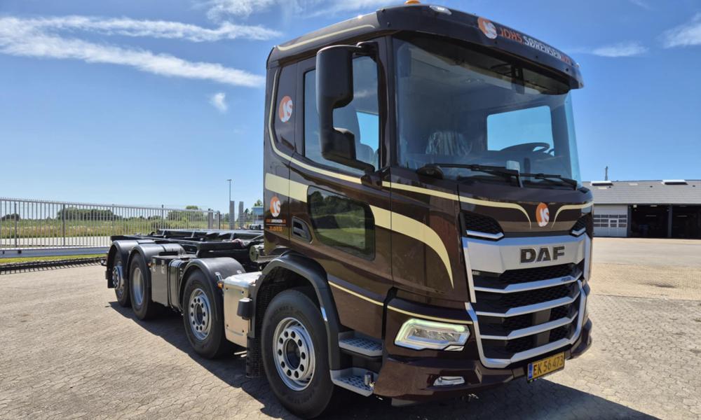 DAF XD 450 8x2 FAX til Johs. Sørensen. DAF XD 450 8x2 FAX til Johs. Sørensen.