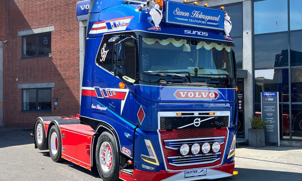 Volvo FH540 6x2 til Simon Holmsgaard. Volvo FH540 6x2 til Simon Holmsgaard.