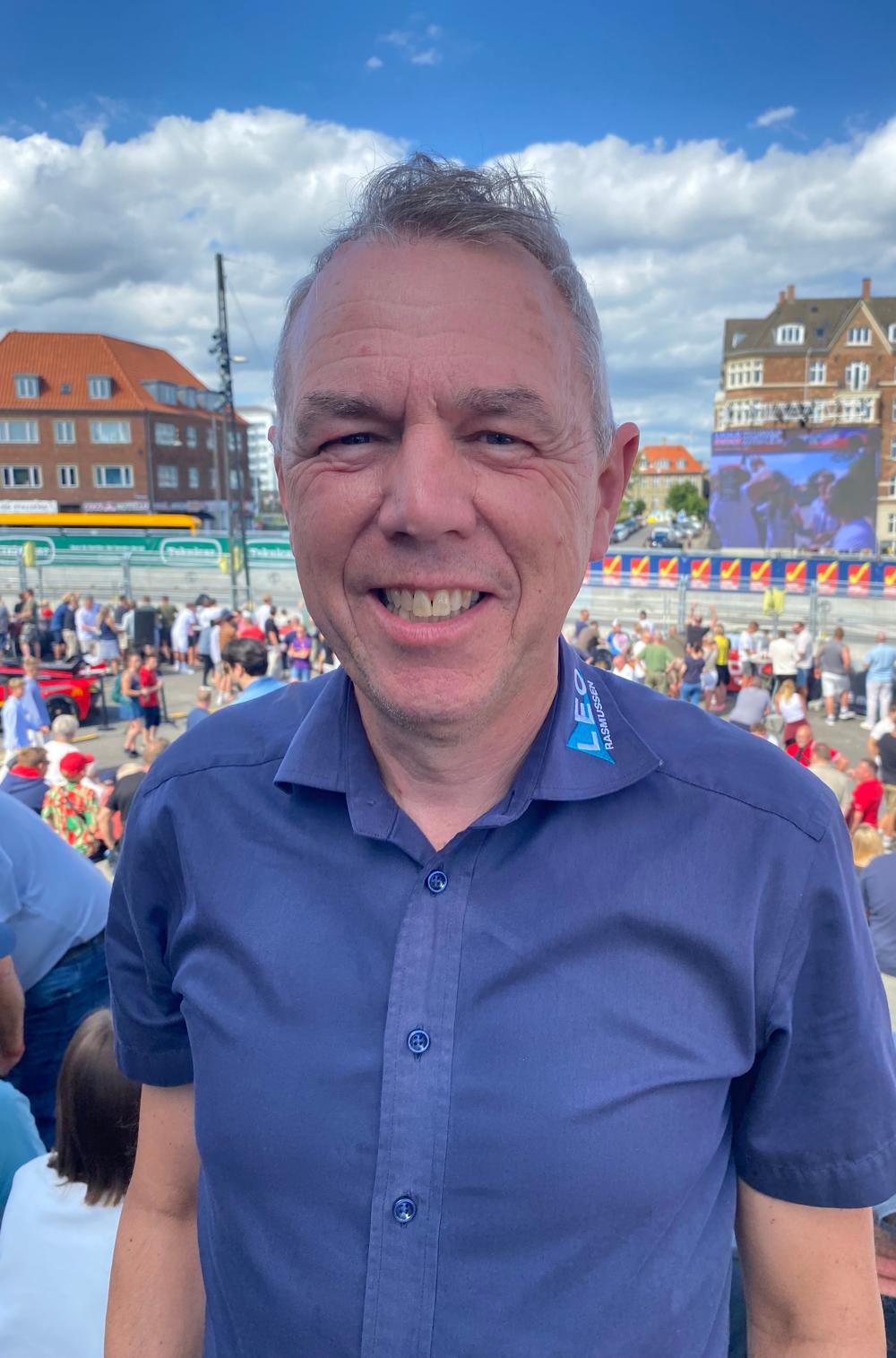 Henrik Rasmussen, direktør for Leo Rasmussen Automobiler i Galten ved Århus, var til CHGP for første gang. Tidligere har han været til Classic Race i Århus og Viborg. Henrik Rasmussen, direktør for Leo Rasmussen Automobiler i Galten ved Århus, var til CHGP for første gang. Tidligere har han været til Classic Race i Århus og Viborg.