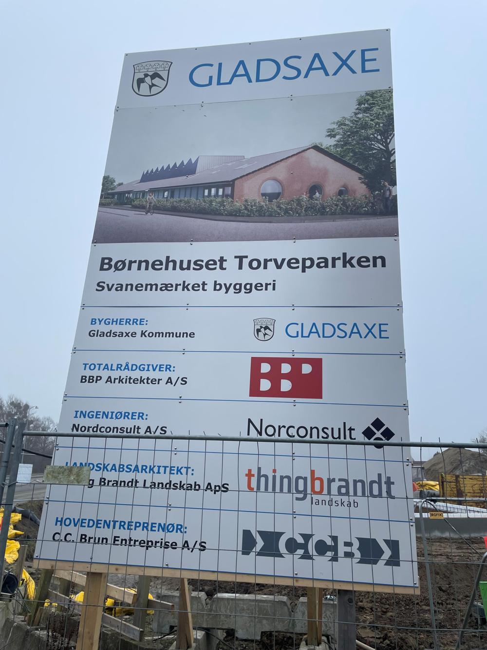 Projektet er ca. halvvejs og forventes at være indflytningsklart til foråret. Projektet er ca. halvvejs og forventes at være indflytningsklart til foråret.