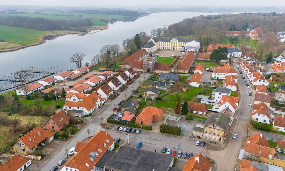 Projektet omfatter i alt cirka 60 ejendomme i Augustenborg. Projektet omfatter i alt cirka 60 ejendomme i Augustenborg.