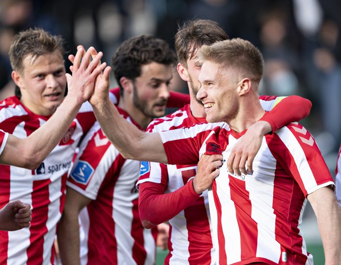 AaB’s Tom van Weert tiljubles her efter sin 2-1-scoring mod Vejle. Foto: Henning Bagger/Ritzau Scanpix <i>Ritzau Scanpix</i>