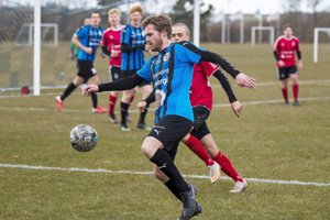 MorsØ FC vinder igen: To vidt forskellige halvlege