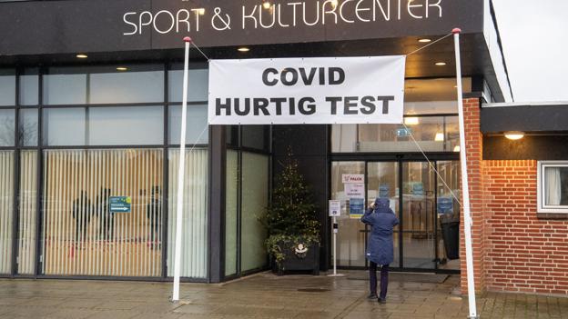 Knap 500 mødte søndag op til lyntest i Sport & Kulturcenter Brovst. Foreløbig er det muligt at få en lyntest på stedet til og med torsdag kl. 14.