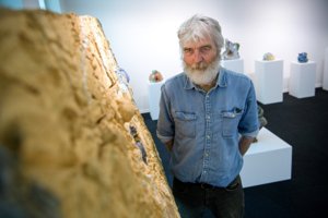 Bent Skytte-Rasmussen på Heltborg Museum: 10 års ”Keramik ved havet”