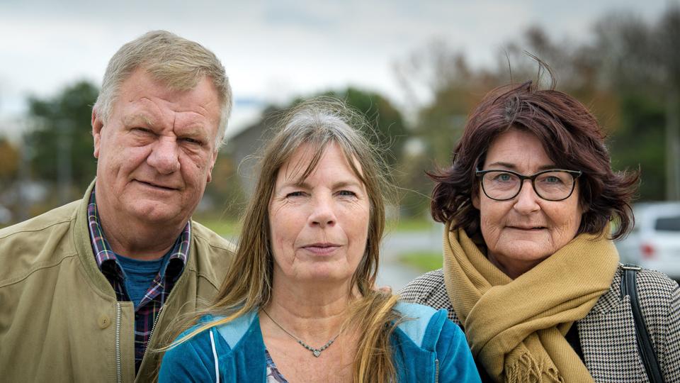 Kim og Karin Jakobsen samt Sian Coard er nogle af de pørørende, der har forsøgt at få politikerne i tale. Foto: Bo Lehm <i>Bo Lehm</i>