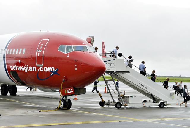 Flypassagerne kan forvente prisfald på indenrigsruten til København. Arkivfoto Claus Søndberg