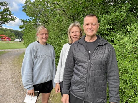 Familien Thuesen havde taget turen fra Herning til Skørping for at løbe ruten på 13,7 kilometer - fra venstre: Cecilie, Mette og Henrik. Foto: Jesper Bøss <i>Jesper Bøss</i>