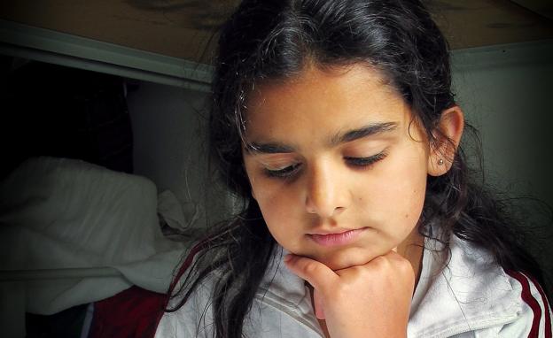 10-årige Razala skrev til Bertel Haarder (V) daværende minister for flygtninge, indvandrere og integration. Hun tryglede om at familien måtte blive i Danmark - men forgæves. Foto: Jan Sørensen