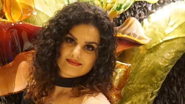Ghazal tilbragte sine teenageår i Norge og er nu gift og har job - men hun har aldrig glemt barndomsårene i Brovst. Privatfoto