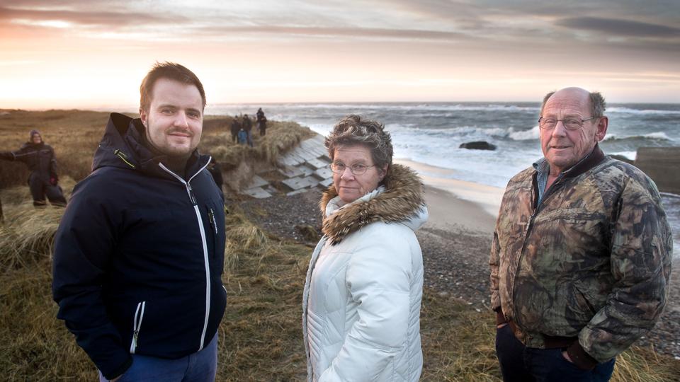 Problemerne er sat i tale. Her er det folketingsmedlem Simon Kollerup (S), sammen med Else Dam og Jørgen Leegård. Arkivfoto <i>Bo Lehm</i>