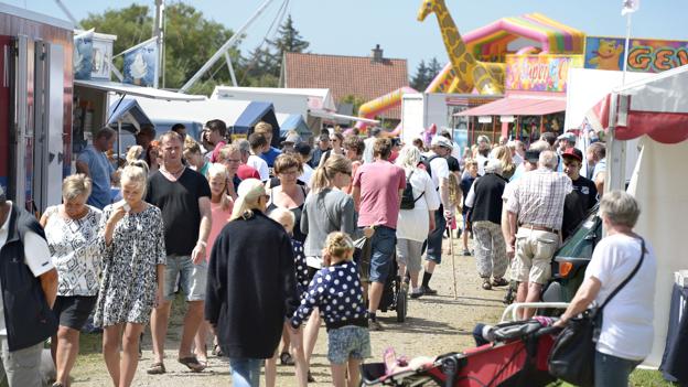Tversted marked plejer at tiltrække 30.000 - 40.000 gæster, men overskuddet har været for ringe de seneste år, hvilket fik markedsudvalget til at kaste håndklædet i ringen efter markedet i år. Men nu vil nye arrangører arrangere marked.Arkivfoto:Bente Poder