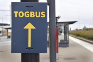 Sporarbejde stopper tog: Se hvornår du i stedet må køre med bus