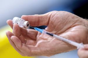 Ukrainere får tilbudt vaccination: Så mange var vaccineret, inden krigen brød ud