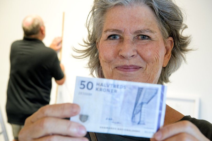 Karin Birgitte lund er blevet kendt som "hende med pengesedlerne". <i>Bo Lehm</i>