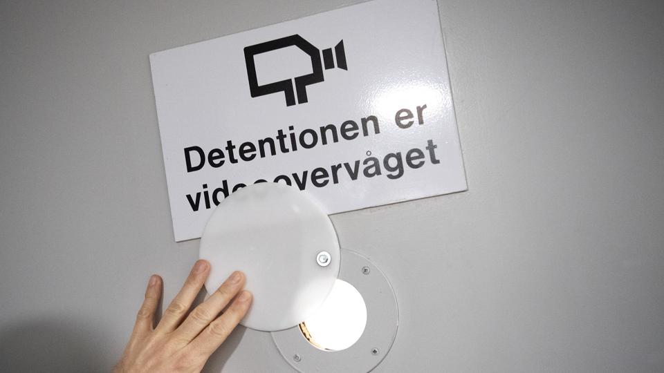 En ung mand fra en institution i Aabybro-området har tilbragt en del af natten i en detention hos Nordjyllands Politi i Aalborg. Arkivfoto <i>Foto: Henrik Bo</i>