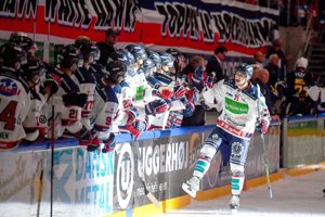 White Hawks-sejr giver nordjysk ishockeyfest i toppen af tabellen