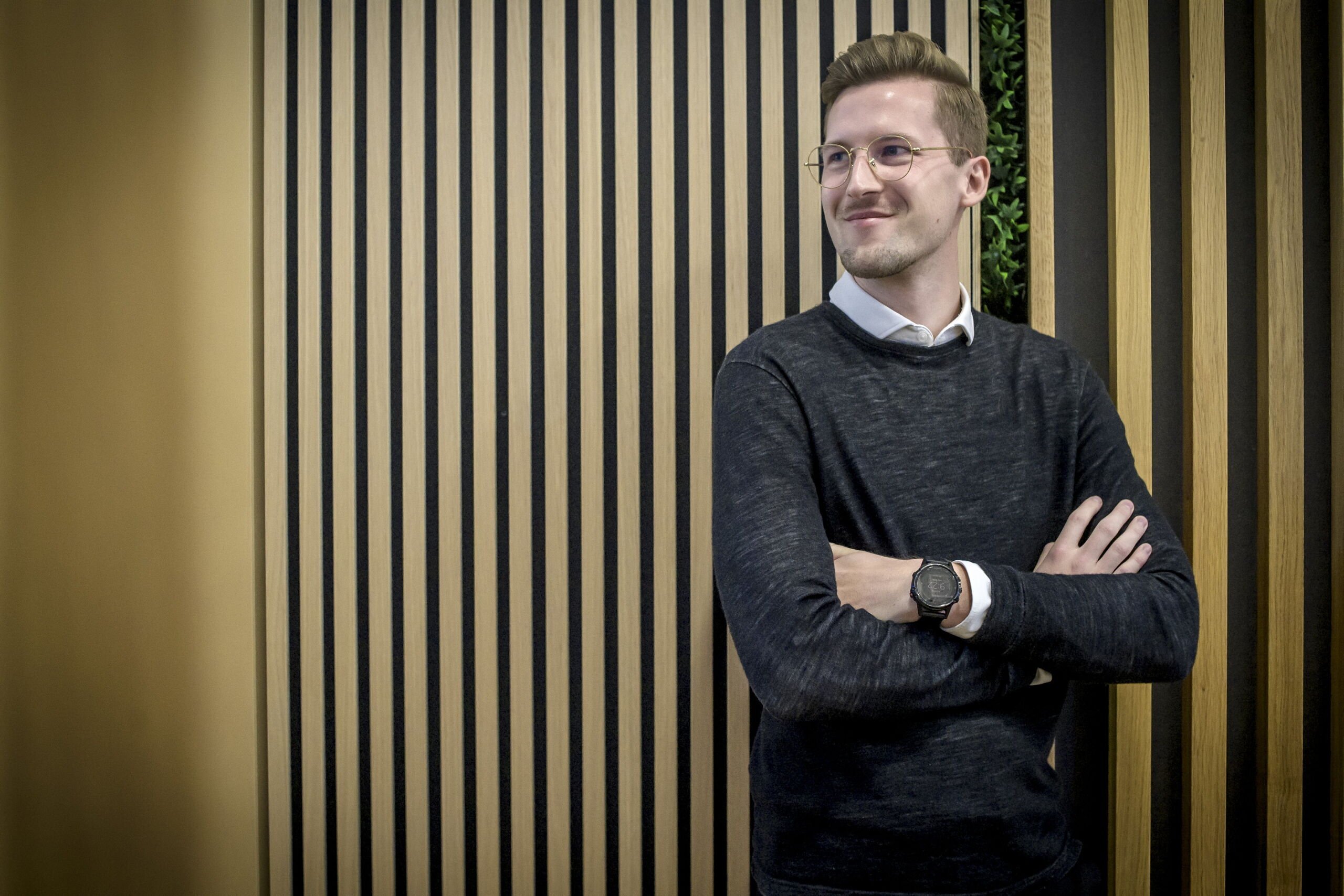 28-årige Kasper er direktør for 130 ansatte: - Jeg stræber efter det perfekte