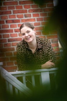Gennem ungdommen prøvede Lene Hyldahl kræfter med flere brancher, men har altid vidst, at hun ville gøre karriere inden for servicebranchen. Foto: Henrik Bo <i>Foto: Henrik Bo</i>