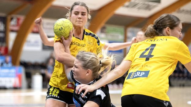 Mette Brandt i aktion mod Horsens søndag. Foto: Henrik Louis